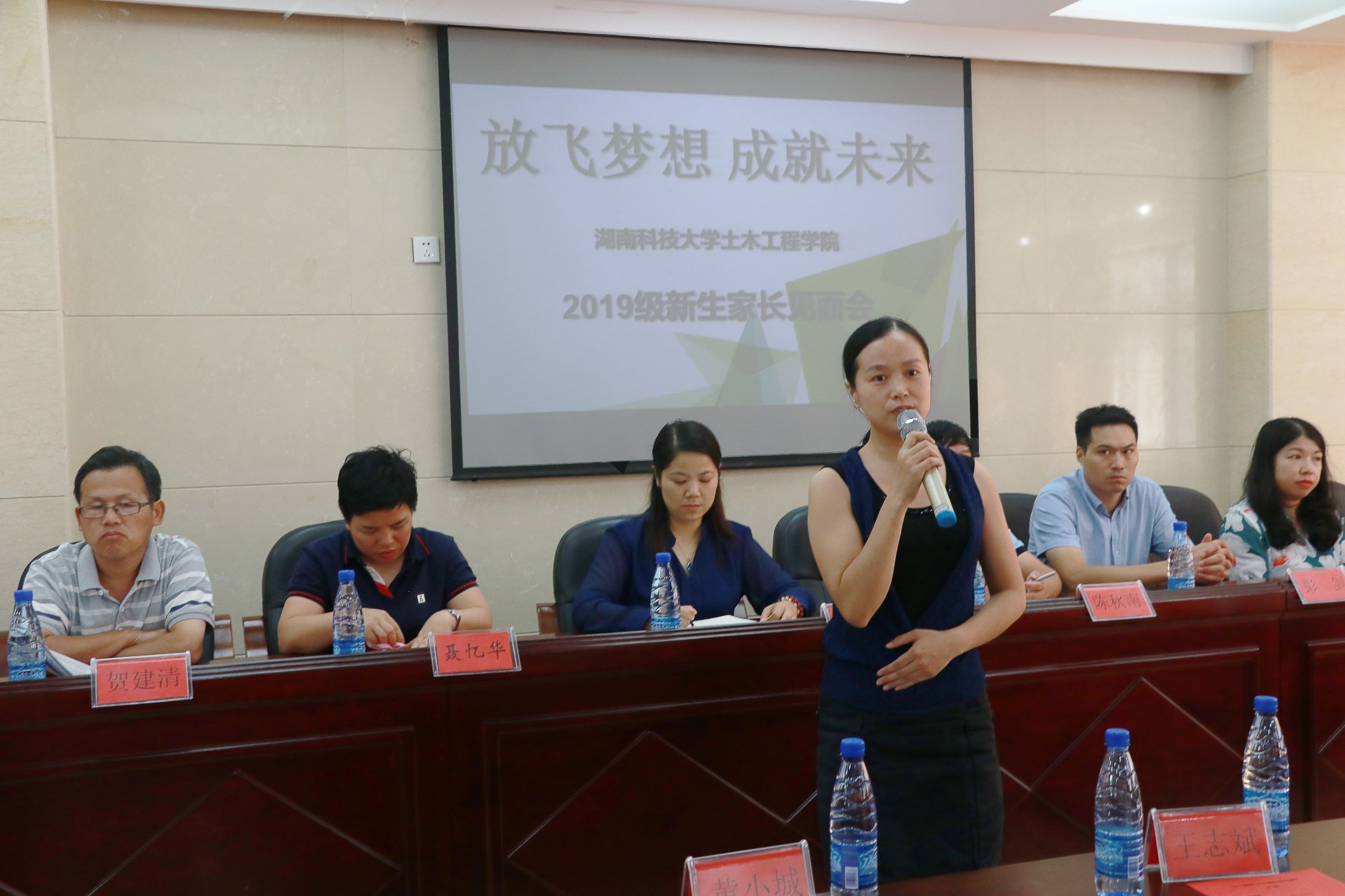 241d115c3c0a4a23a07f3f82a7ea86e9.jpg 241d115c3c0a4a23a07f3f82a7ea86e9.jpg